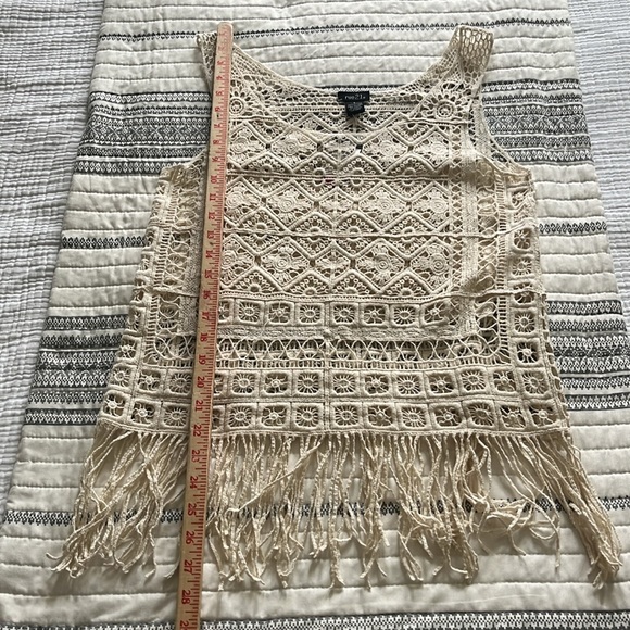 NWT Rue 21 - Crocheted Top - Picture 7 of 9